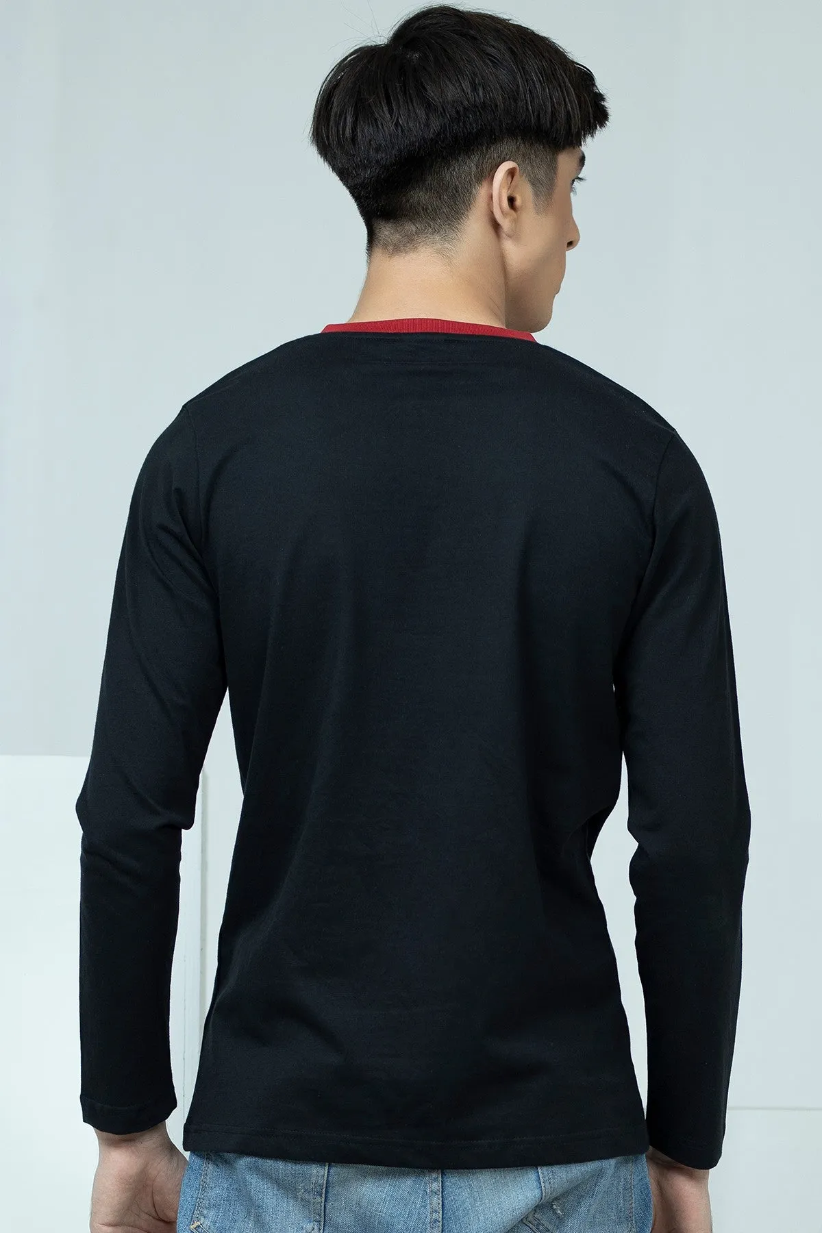 Black Henley T-Shirt - W21 - MT0116R