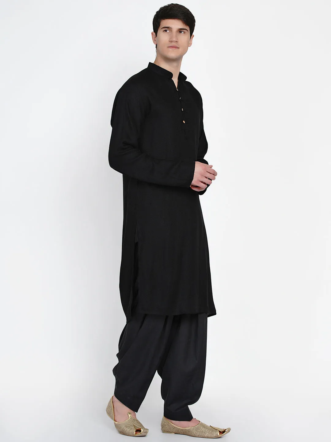 Men Black Pleated Pure Cotton Kurta with Salwar