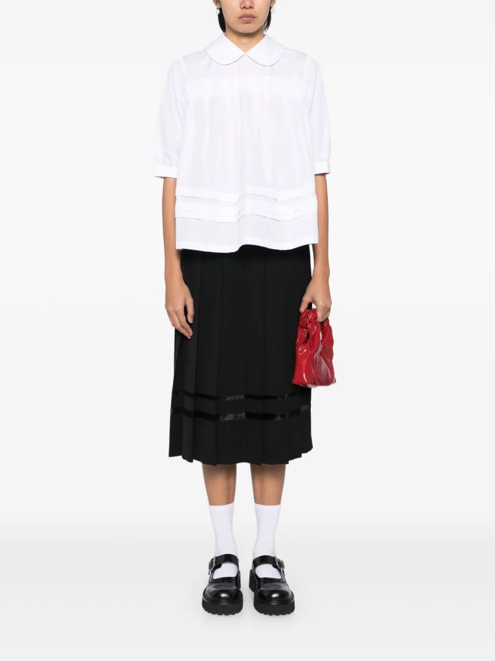 Pleated Skirt With Line Hem