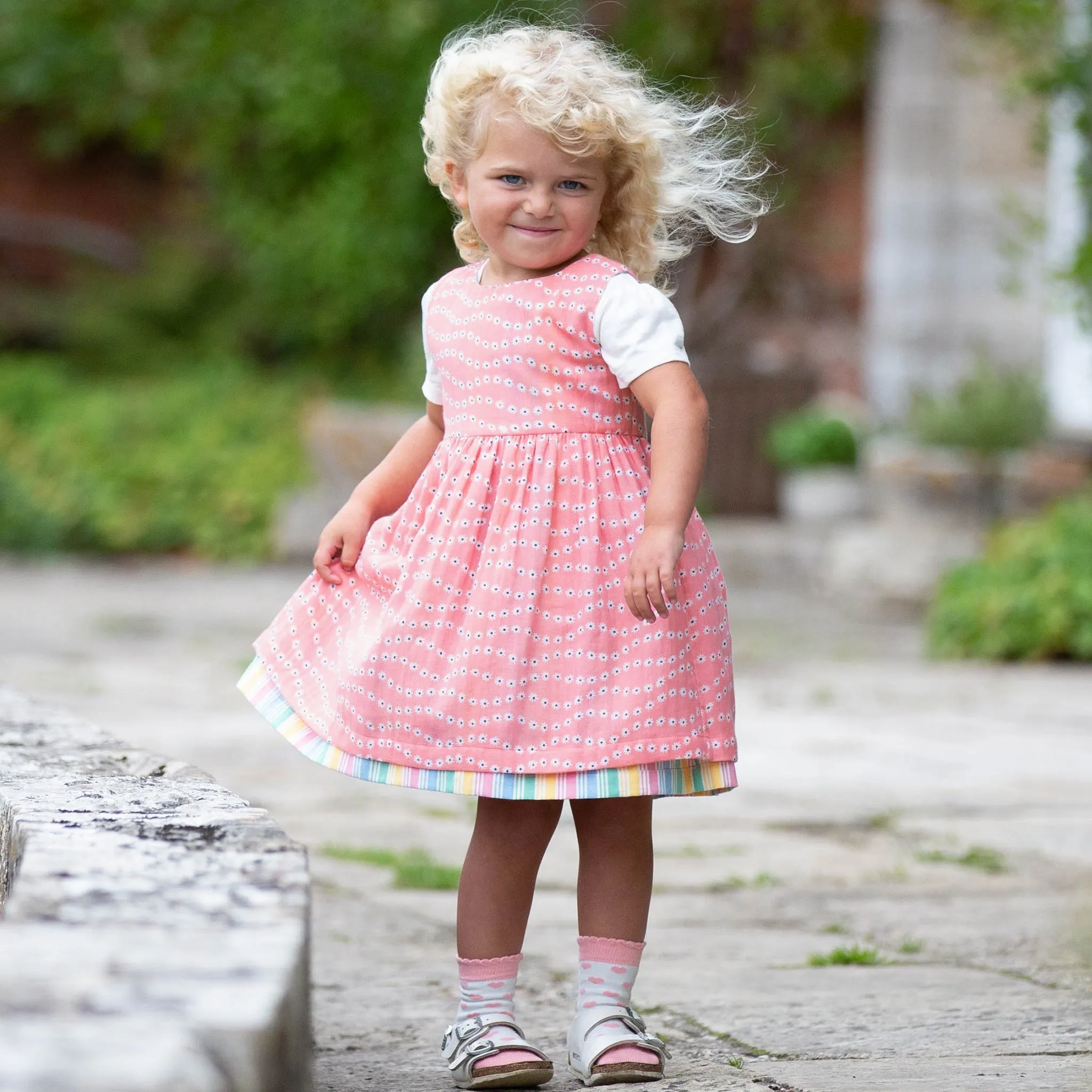 Wavy daisy dress