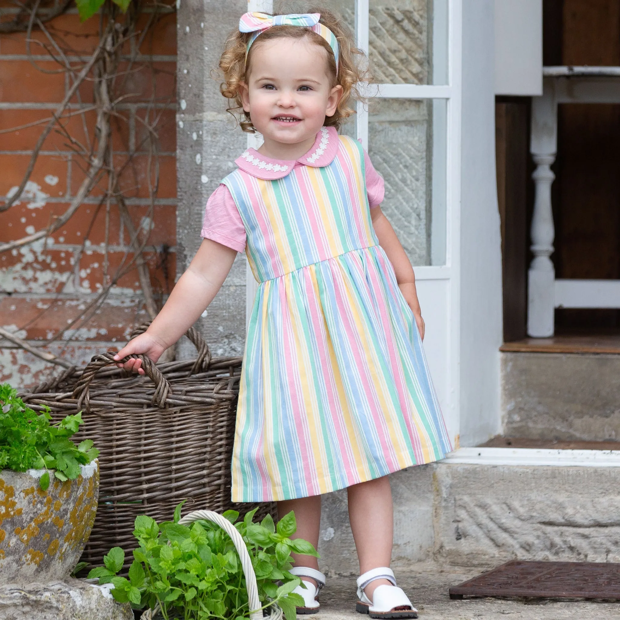 Wavy daisy dress